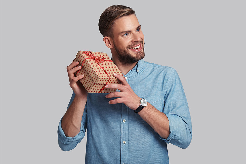 4 distinct gifting ideas for men